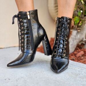 Women's Pointed Toe Chunky High Heel Lace Up Boots Black Color